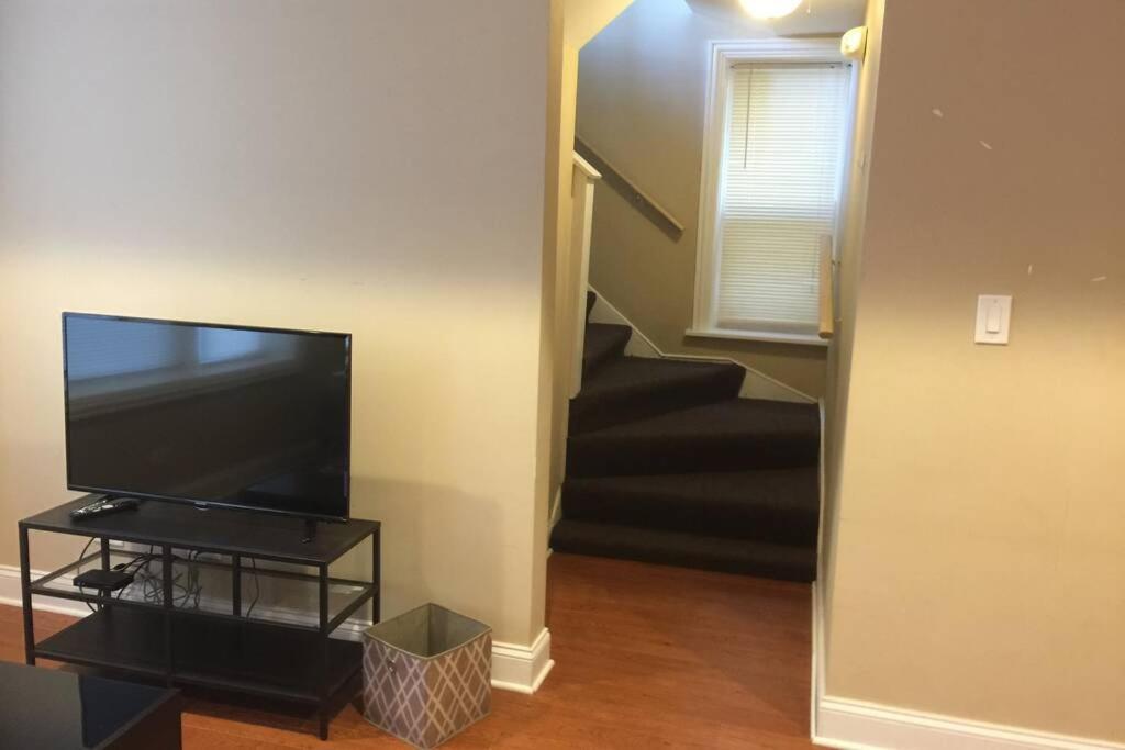 Entire Modern 2 Bedroom Apartment Chicago Exteriör bild